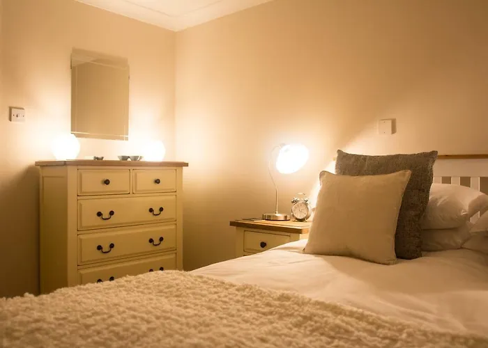 Shaftesbury Modern Annexe